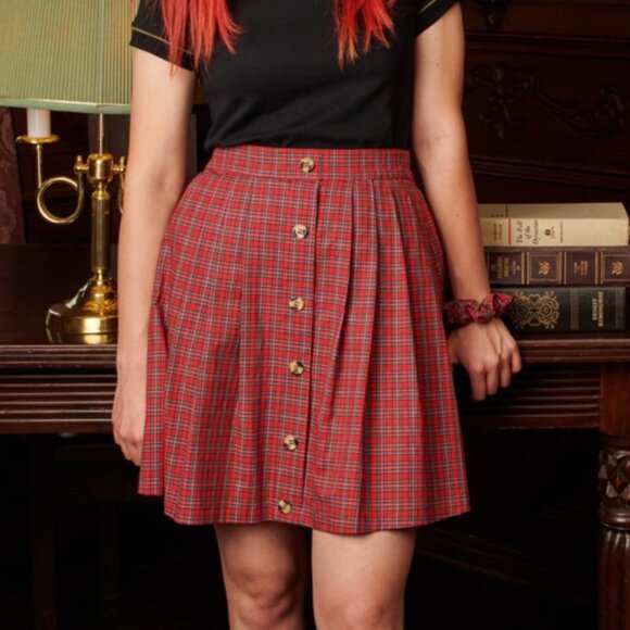 Tuesday of California - Scout Skirt - L - Picture 1 of 4
